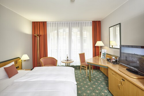 Standard Doppelzimmer mit Schreibtisch im Balance Hotel Leipzig